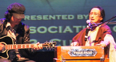 Life time achievement award to legendary Nazrul Sangeet singer Firoza Begum